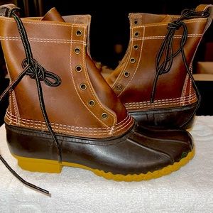 Classic LL Bean boots, Brand New, unisex- men size 6 or women size 8